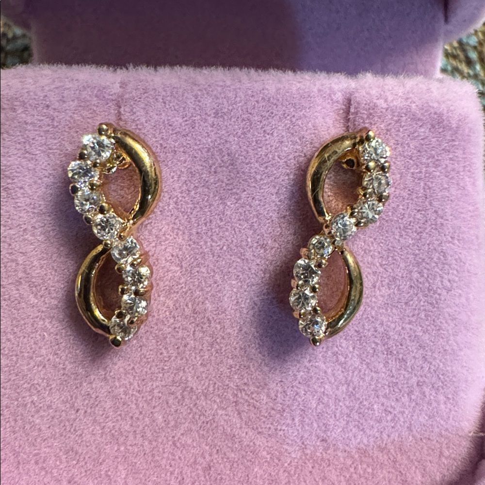 3086 Swarovski Crystal Elements Post Earrings